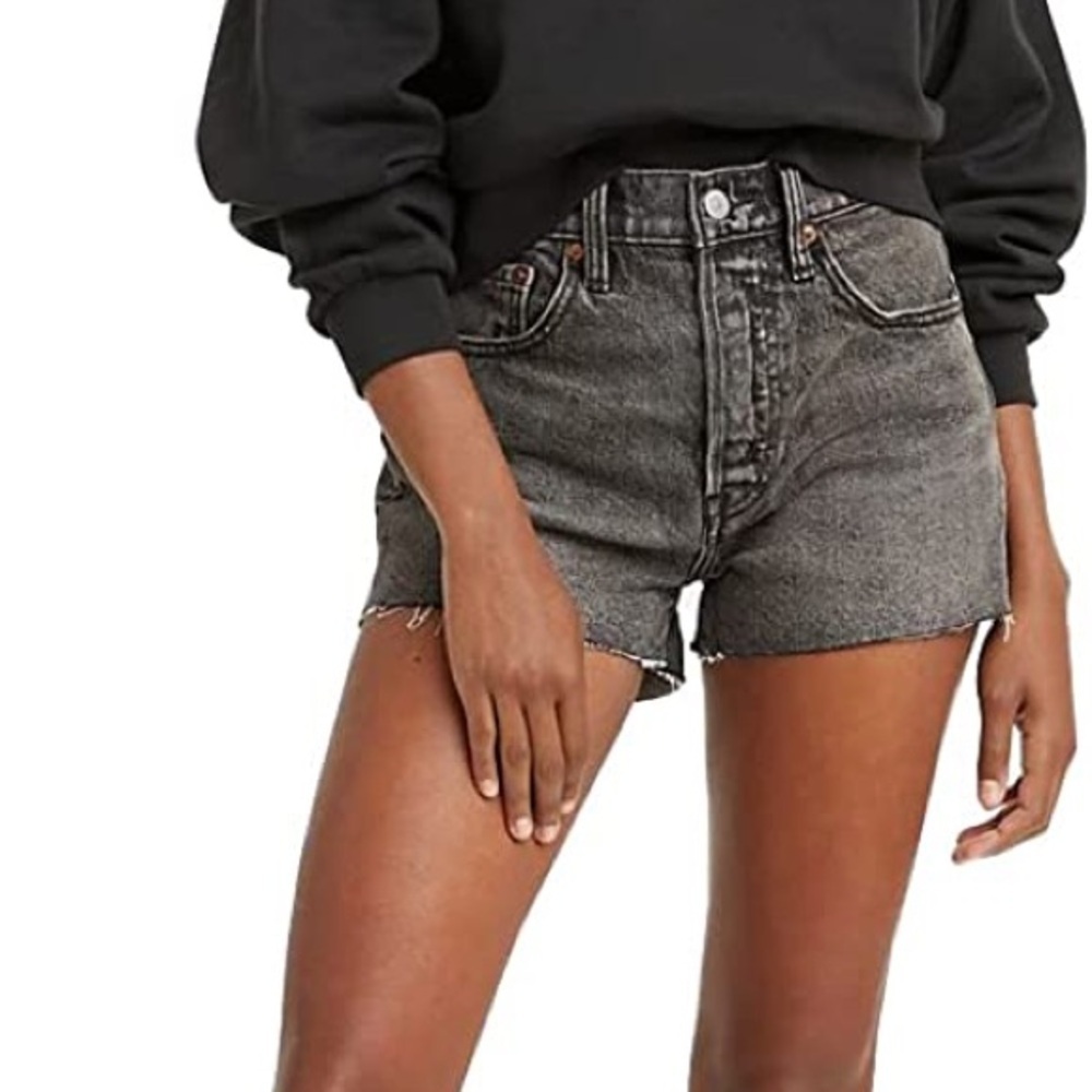 Levi’s 501 denim shorts black size 31 Better Weathered cut off shorts